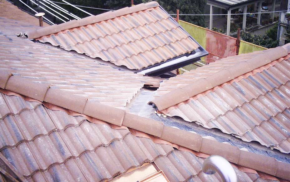 Pannelli Coibentati Varese, Pannelli metallici coibentati per copertura  tetto